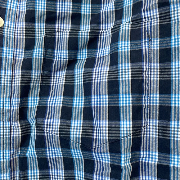 Haggar Button Up Long Sleeved Dress Shirt - Picture 5 of 8